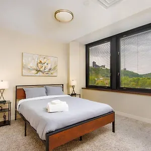 https://sprawling-stadium-views-24-7-valet-gym-wifi.hotels-in-pittsburgh.com
