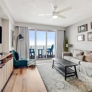  Holiday home Unit 707 Ocean Walk - 1 Bedroom Ocean Front